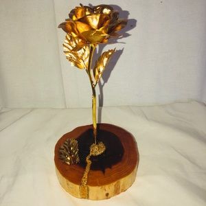 Golden Rose Hand Made, in Cedar Blank